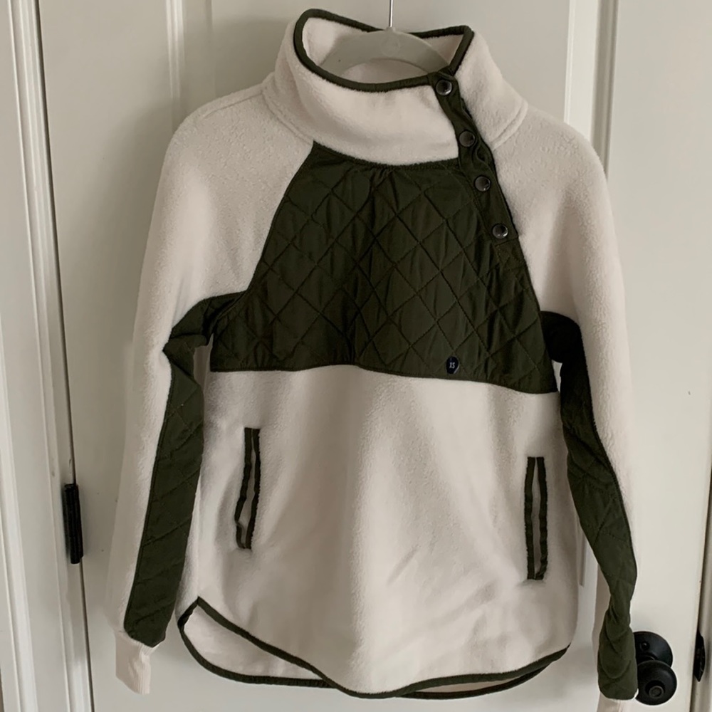 Abercrombie pullover - new with tags